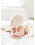 100% cashmere clothing and accessories for newborns. From 1 month old